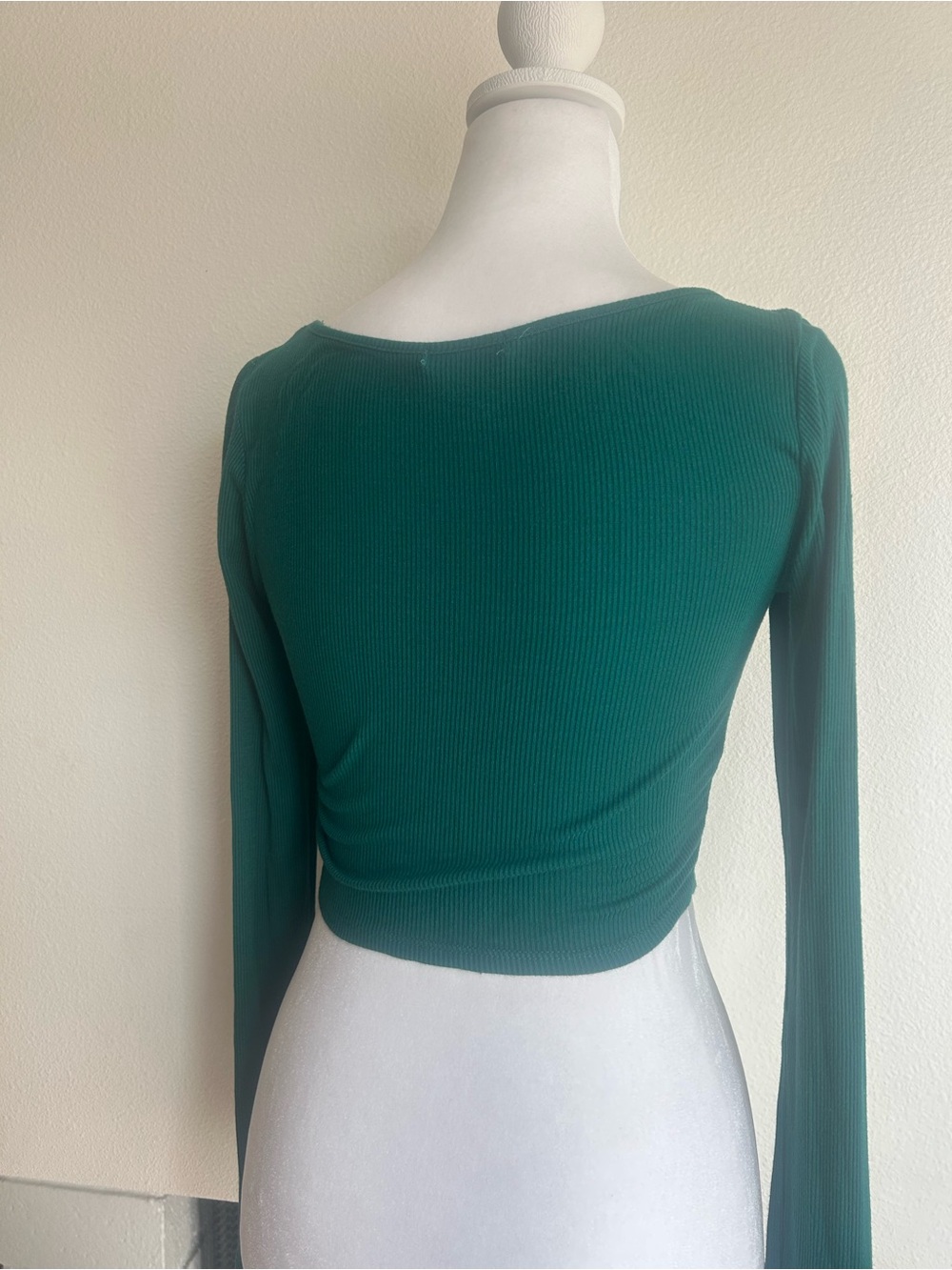 Bozzolo Emerald Green Ribbed Square-Neck Long Sleeve Crop Top - Picture 5 of 8